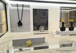 Bijoux d'artiste : quand l'art contemporain sublime la joaillerie