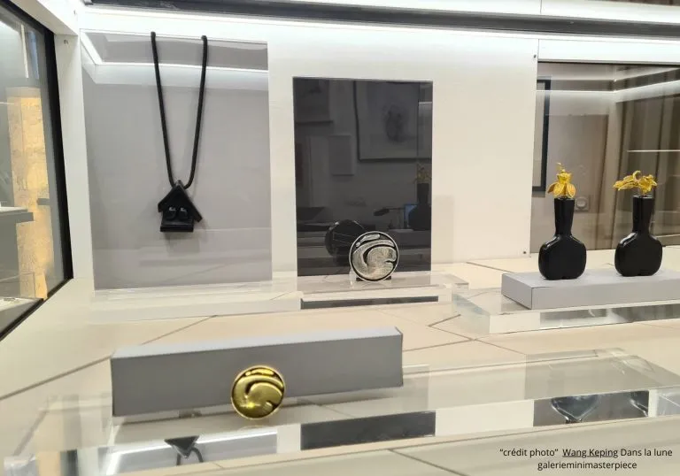Bijoux d'artiste : quand l'art contemporain sublime la joaillerie