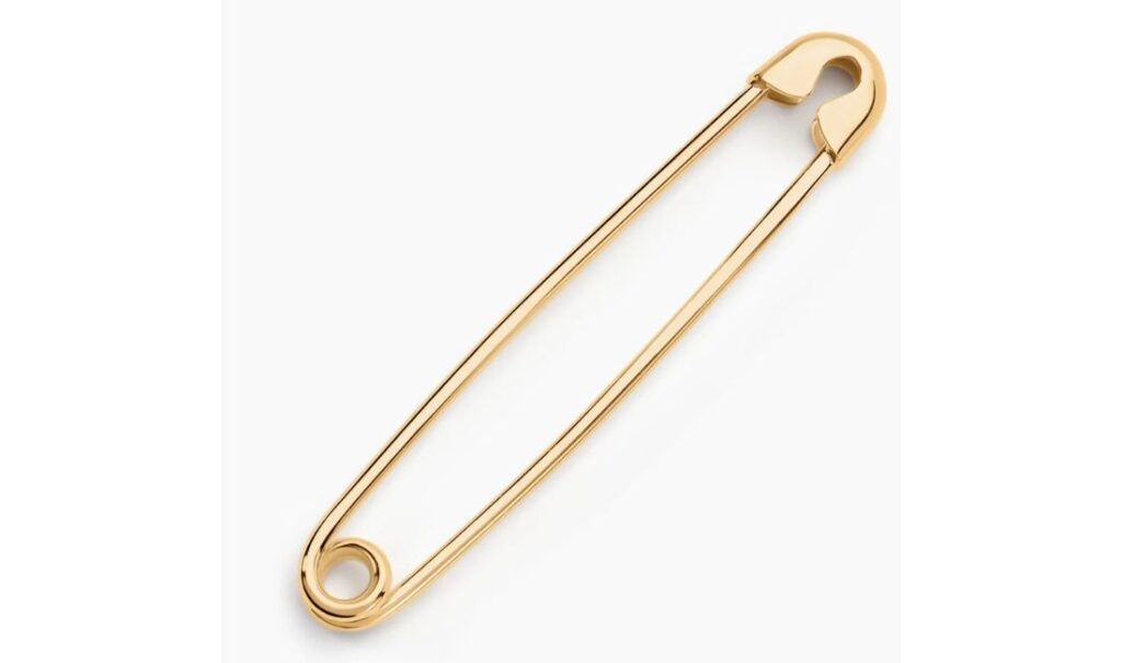 Broche à personnaliser en rajoutant des petits charm's