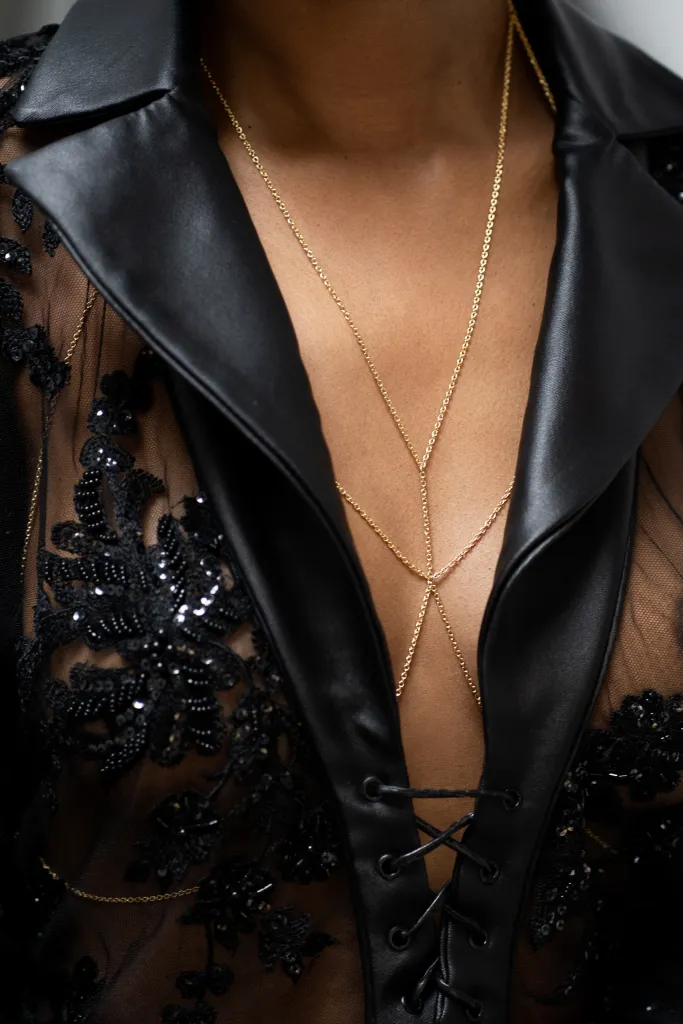BIJOUX DE CORPS,