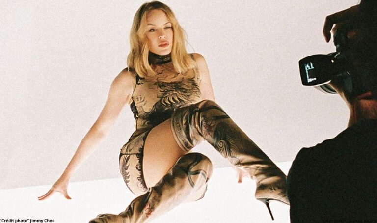 Kylie Minogue présente la collection Jimmy Choo x Jean Paul Gaultier : une capsule d’exception entre punk couture, luxe et pièces virales. Découvrez les modèles clés et pourquoi ils font déjà le buzz.