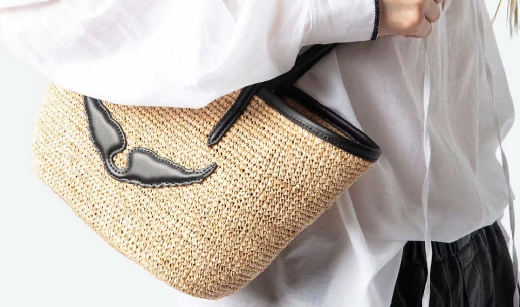 Le panier en raphia revisité par Zadig&Voltaire 