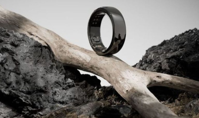 La bague connectée s’impose comme le bijou du futur : elle n'est plus seulement décorative, mais aussi utile et personnalisée. ﻿