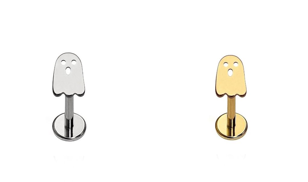 Cords Club et c'est d'ailleurs la première boucle d'oreille à fond plat que nous conçue par la marque. ( spécial halloween )