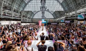 Du 1er au 4 février 2026, Pure London au NEC de Birmingham présente les dernières tendances mode, bijoux et accessoires.