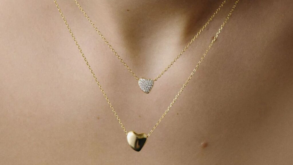 collier coeur MONTMARTRE chez AGATHA PARIS