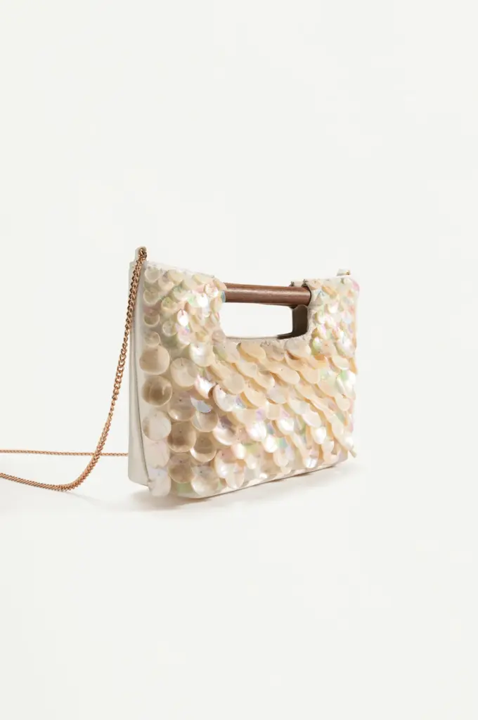 SAC À MAIN À COQUILLAGES chez Lefties 29,99 €