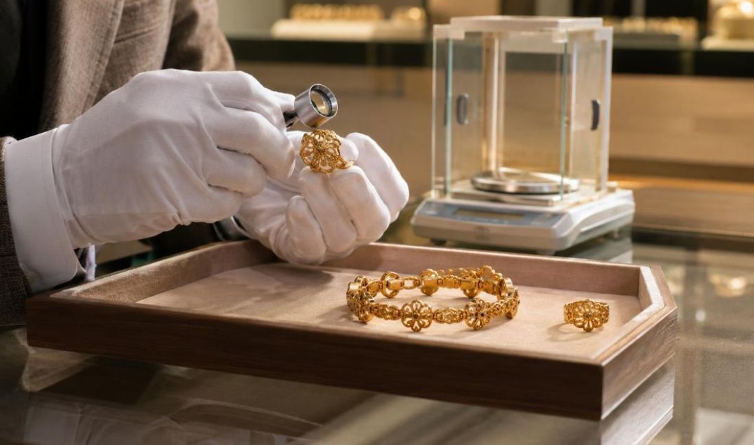 Estimation de bijoux en or anciens par un expert en joaillerie