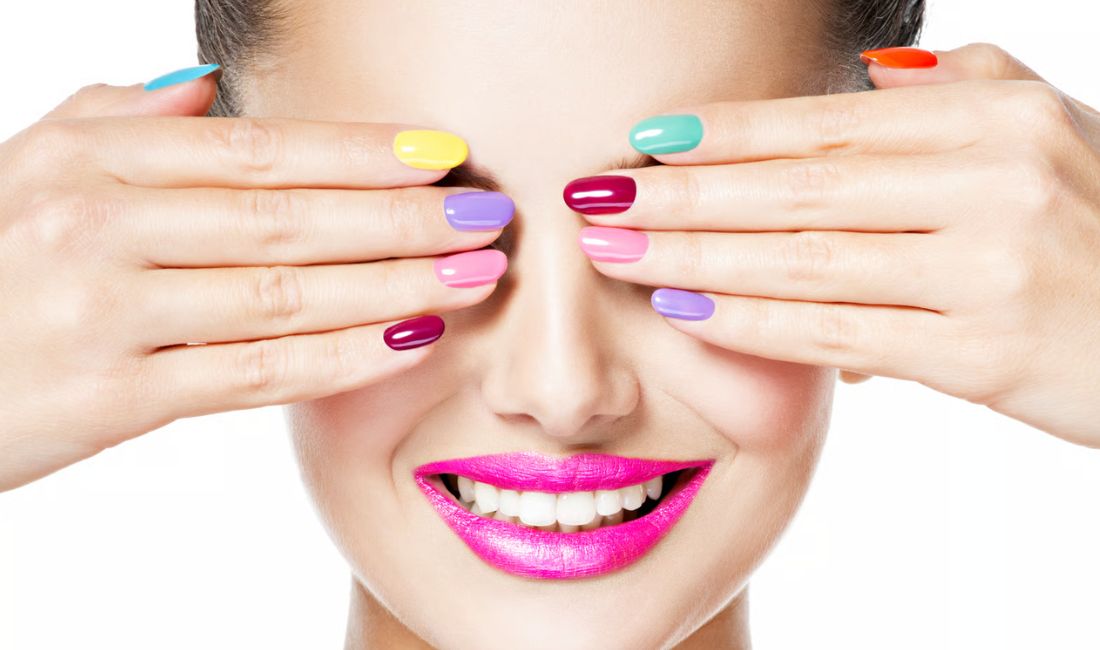 Ongles parfaits en 15 minutes : les nouvelles techniques qui révolutionnent la beauté des mains