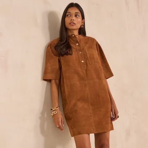 Robe droite en cuir suédé PENNY : l’incontournable
